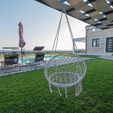Vila Amelia By Travel Pro - Mouries Halkidiki *