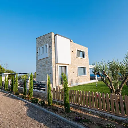 Amelia By Travel Pro - Mouries Halkidiki *